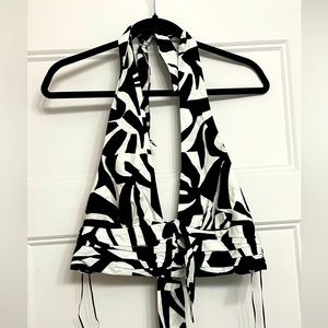 Abstract detail halter crop top